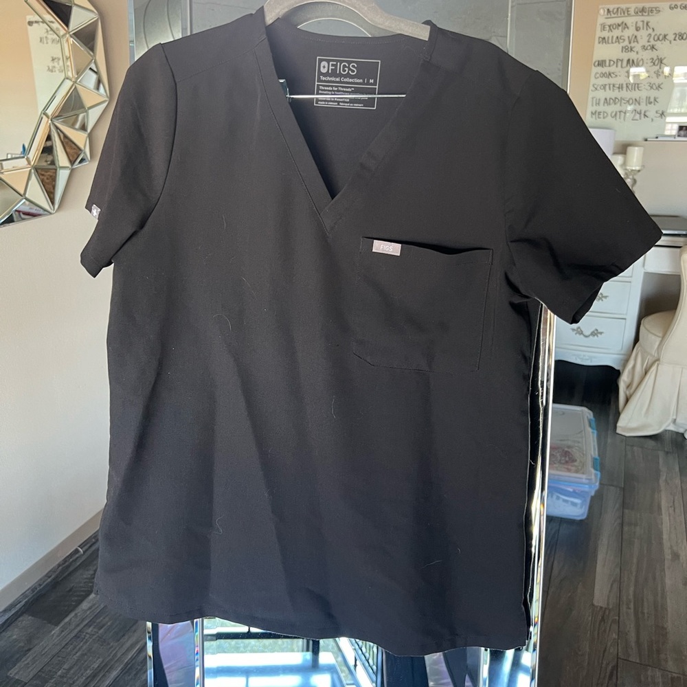Figs Catarina one pocket scrub top black